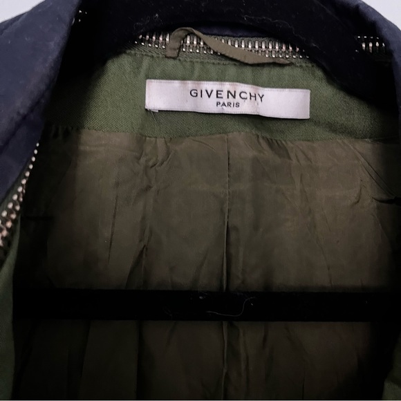 SOLD !! Givenchy Zipper Collar blazer - Picture 13 of 14